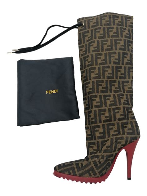 stivali fendi versace